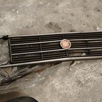 Fiat 131 3a serie sedili e calandra