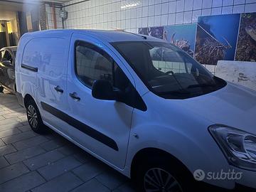 Peugeot partner coibentato frigo