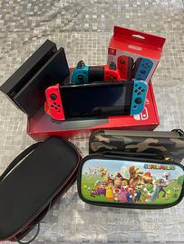 Nintendo Switch completa di packaging