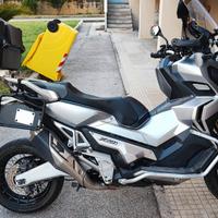 honda xadv 750 super accessoriata