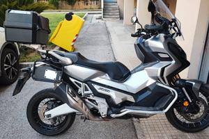 honda xadv 750 super accessoriata