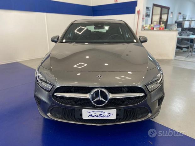 MERCEDES-BENZ A 180 Sport GU5390