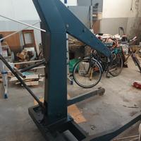 gru' idraulica su ruote