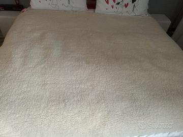 Coperta in Lana vergine Merinos 100% con guanciali