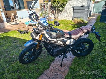 Triumph 400x scrambler