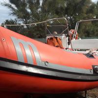 Gommone motore carrello e posto barca