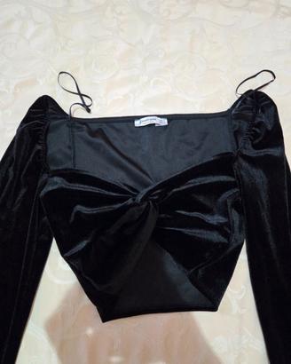 maglia a maniche lunghe scollata