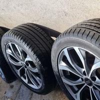Pnumatici Goodyear 255/45 R18