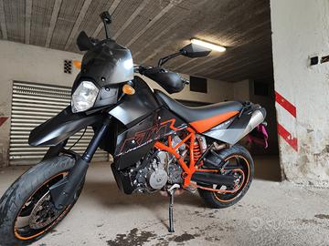 KTM 950 Supermoto R