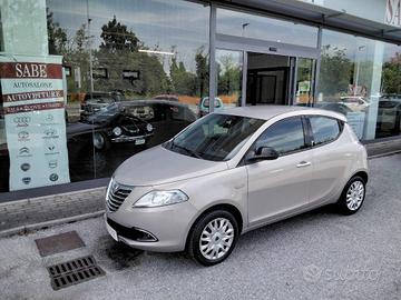 LANCIA Ypsilon 1.2 69 CV 5 porte Platinum