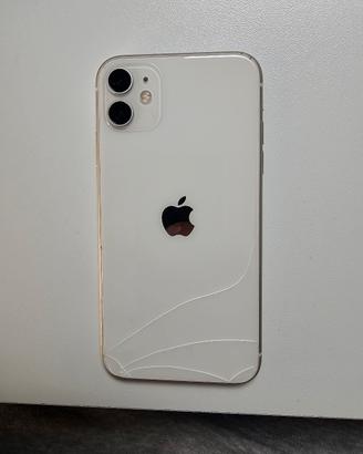 iphone 11 parte posteriore crepata