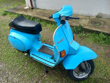 VESPA 50 PK S CON LIBRETTO PICCOLO
