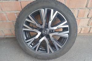 Cerchi con gomme invernali