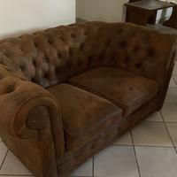 Divano chesterfield 2 posti nr 2 pezzi