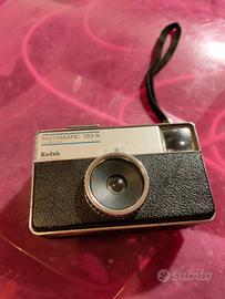 macchina fotografica kodak instamatic 133x
