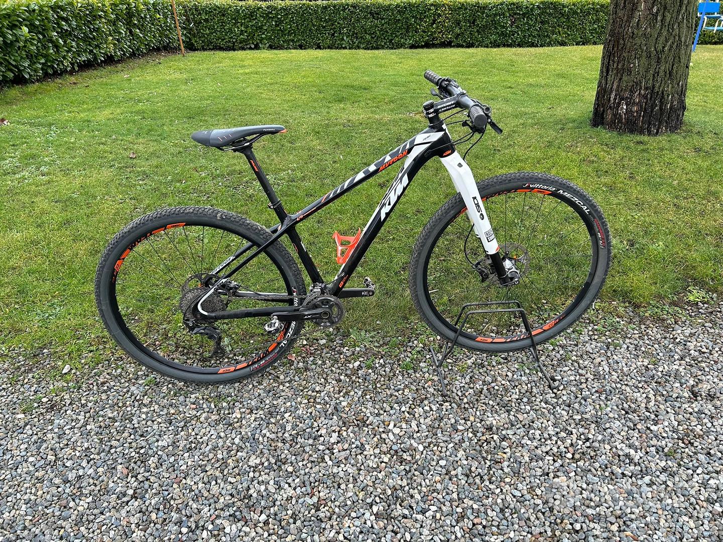 Mountain bike KTM Kym myroon carbonio Biciclette In vendita a Novara