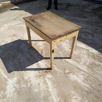 Tavolino per arredamento