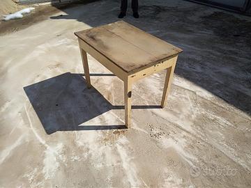 Tavolino per arredamento