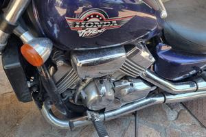 Honda VF750