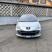 Peugeot 207 1.4cc 88cv neopatentati