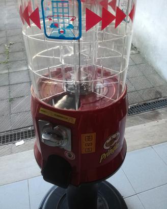 distributore patatine Pringles