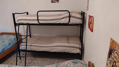 letto a castello in ferro