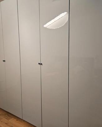Ante Ikea per Pax, modello Fardal