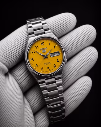 Vintage Seiko 5 Sport Arabian Dial 7009 Day Date