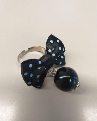 Anello con fiocco e perla nera