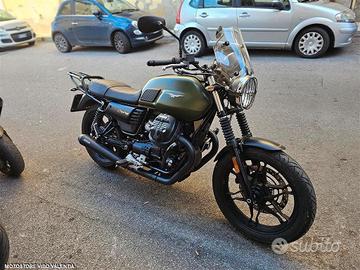 Moto Guzzi V7 III stone