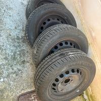 Cerchi e gomme 185 60 14