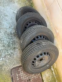 Cerchi e gomme 185 60 14