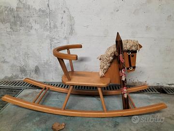 cavallo legno 