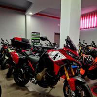 Ducati Multistrada V4 PIKES PEAK FULL CON AKRAPOVI