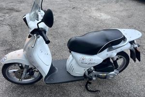 Aprilia scarabeo 100 cc 4t