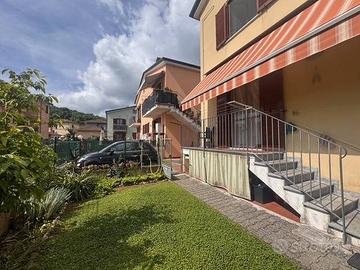 Villetta a schiera di 170 m² con più di 5 locali a