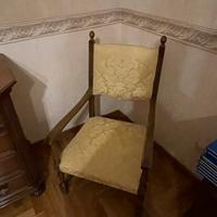 Due sedie con bracciolo