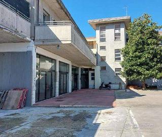 Immobile in asta di 223 m² con più di 5 locali a C
