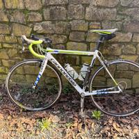 Bici di corsa cannondale