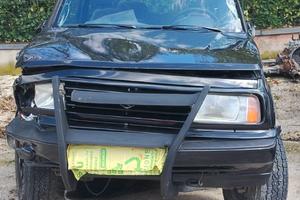 Suzuki vitara incidentata