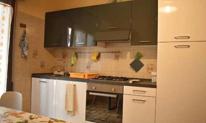 Appartamento 85 mq a Carpenedo, in via Metauro