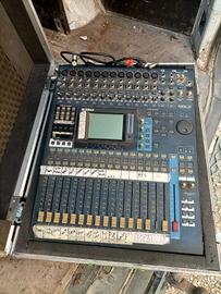 mixer Yamaha 01V96
