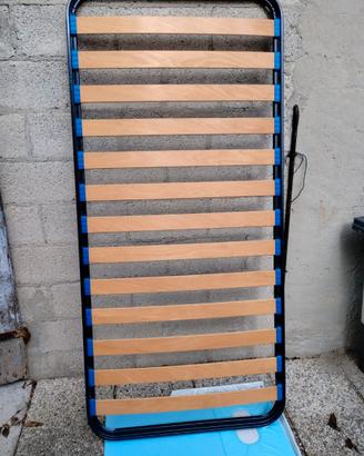 Rete singola a doghe in legno