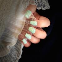 Manicure indossabile realizzata interamente a mano