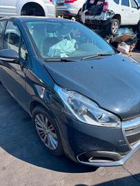 PEUGEOT 208 1.6 HDI