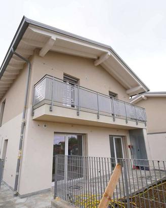 Appartamento di 95 m² con 3 locali e box auto a Va