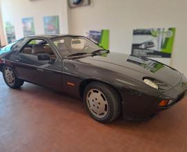 PORSCHE 928 S