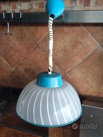lampadario vintage in plastica va a neon tondo