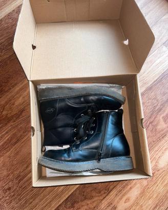 Stivaletti neri pelle n. 35