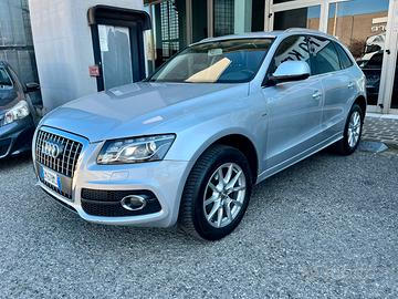 AUDI Q5 2.0 tdi 4x4 AUT. Sline